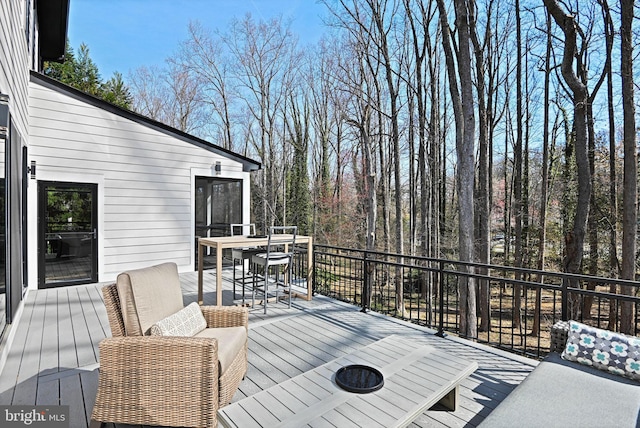 1564 Forest Villa Ln, Mclean, VA 22101 - deck with outdoor dining area