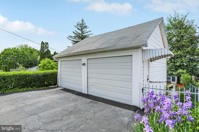 view of detached garage