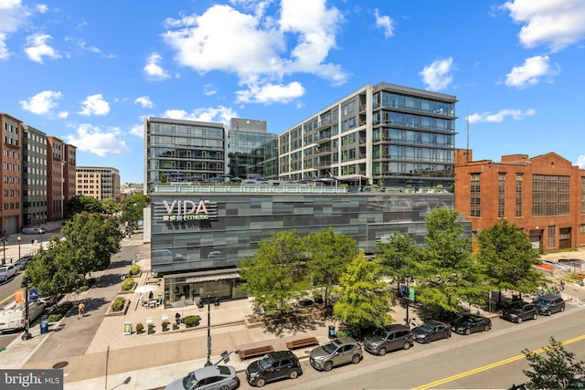 1300 4th St SE Unit 404, Washington, DC 20003 - view of property with a city view