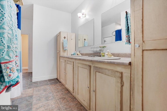 13450 Millstone Cir, Hancock, MD 21750 - full bathroom with double vanity and baseboards