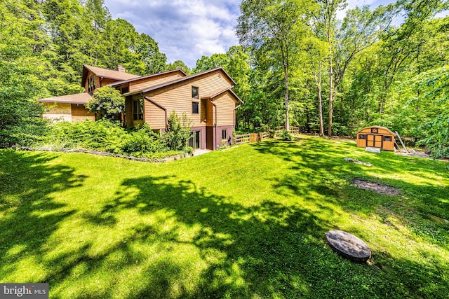 8323 Morningside Dr, Manassas, VA 20112 - view of green lawn