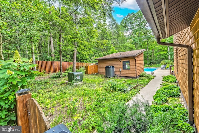 8323 Morningside Dr, Manassas, VA 20112 - view of yard with cooling unit