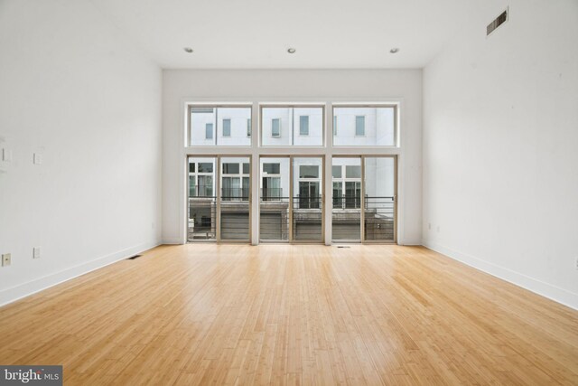 315 Dupont St, Philadelphia, PA 19128 - unfurnished room featuring wood finished floors and baseboards