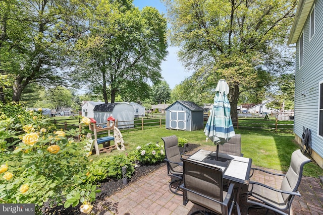 600 Trenton Rd, Langhorne, PA 19047 - view of patio featuring outdoor dining area