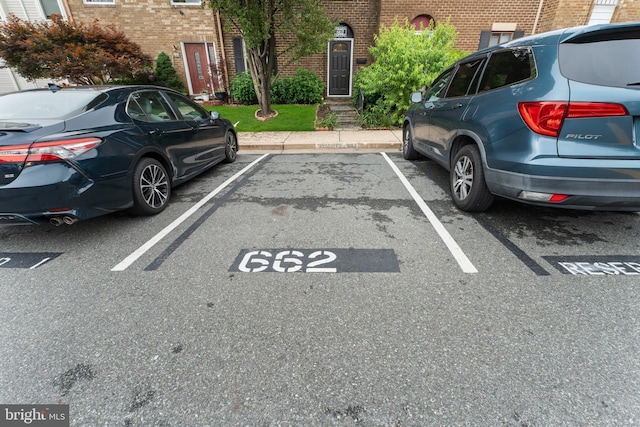 662 W Side Dr Unit 1-H, Gaithersburg, MD 20878 - view of uncovered parking lot