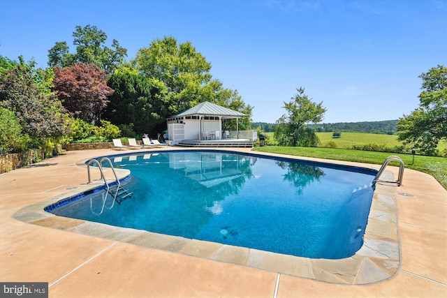 6437 Blantyre, Warrenton, VA 20187 - swimming pool with a patio and a gazebo