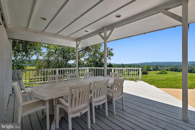 6437 Blantyre, Warrenton, VA 20187 - wooden terrace featuring outdoor dining space and a yard