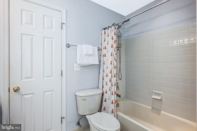 615 Pearl Point Ct, Millersville, MD 21108 - bathroom featuring toilet, shower / bath combination with curtain, and baseboards