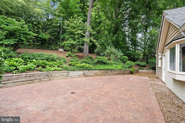 4009 30th St N, Arlington, VA 22207 - view of patio / terrace with fence
