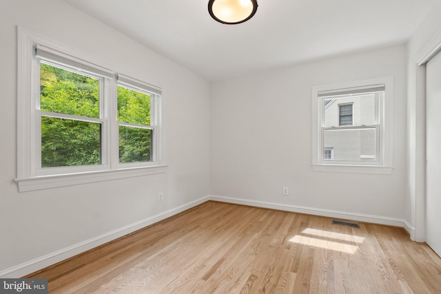 4009 30th St N, Arlington, VA 22207 - unfurnished room with wood finished floors and baseboards