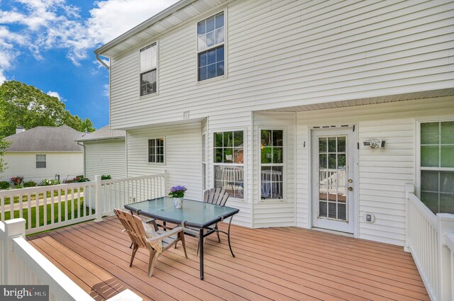 2452 Tuckahoe Ct, Waldorf, MD 20601 - wooden terrace featuring outdoor dining space