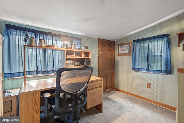 848 Houston St, Columbia, PA 17512 - carpeted office space featuring wallpapered walls and baseboards