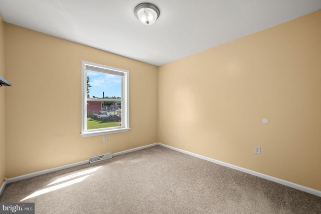 225 S Hanover St, Pottstown, PA 19465 - carpeted spare room featuring baseboards
