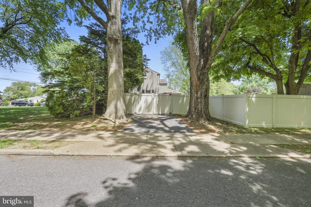 view of yard with fence