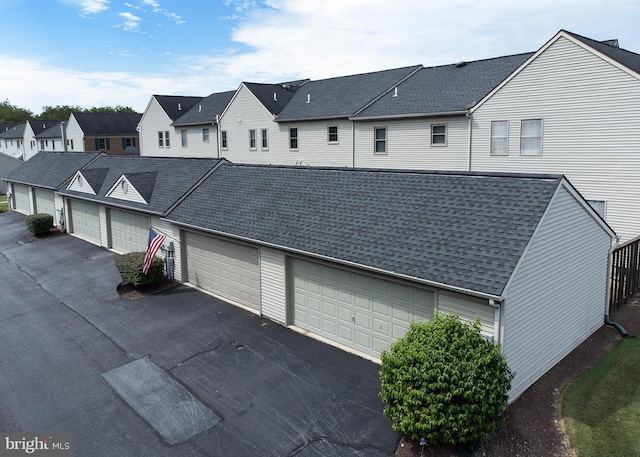125 Wyndham Way, Harrisburg, PA 17109 - view of front of home with roof with shingles, a residential view, and driveway