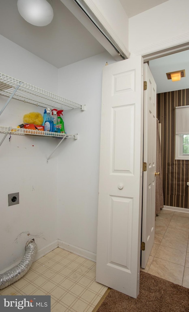 125 Wyndham Way, Harrisburg, PA 17109 - laundry room featuring electric dryer hookup and baseboards