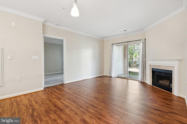 2204 Westcourt Ln Unit 122, Herndon, VA 20170 - unfurnished living room featuring wood finished floors, crown molding, baseboards, and a fireplace