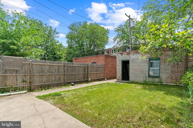 1609 E 33rd St, Baltimore, MD 21218 - view of yard