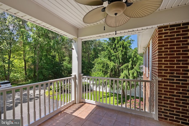 410 Metropolitan Blvd, Pasadena, MD 21122 - balcony with a ceiling fan