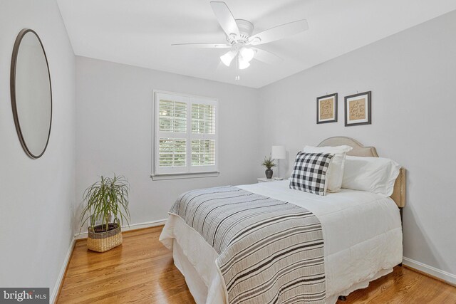 1153 Randolph Rd, Mclean, VA 22101 - bedroom with wood finished floors and ceiling fan
