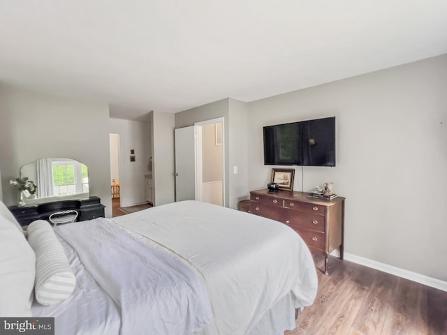 11600 Saddleback Dr, Fredericksburg, VA 22407 - bedroom featuring light wood-type flooring and baseboards