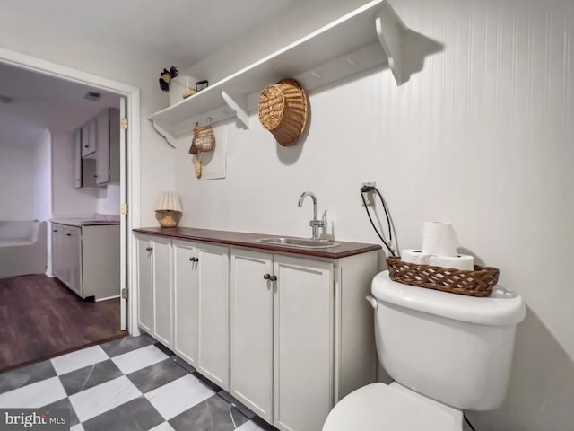 11600 Saddleback Dr, Fredericksburg, VA 22407 - bathroom with a sink, tile patterned floors, and toilet