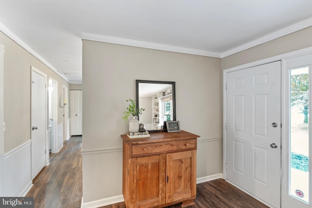 11600 Saddleback Dr, Fredericksburg, VA 22407 - entryway with dark wood-type flooring and ornamental molding