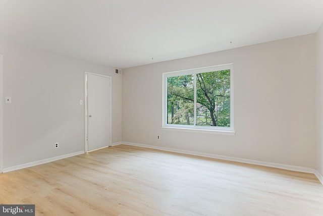129 Echelon Rd, Voorhees, NJ 08043 - empty room with light wood-style floors and baseboards
