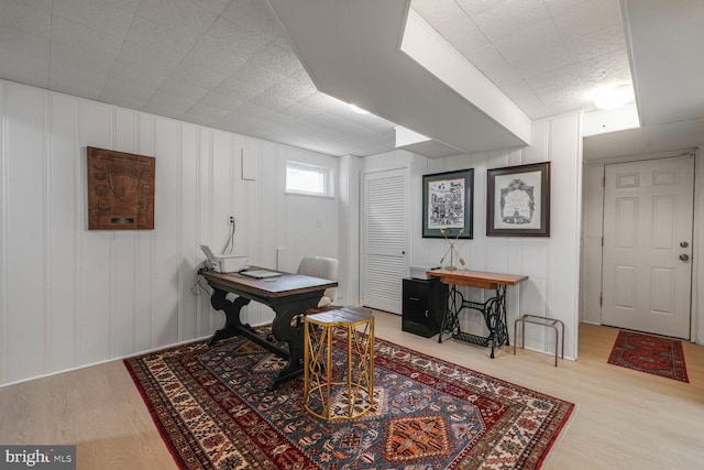 2901 N Rochester St, Arlington, VA 22213 - office area featuring wood finished floors
