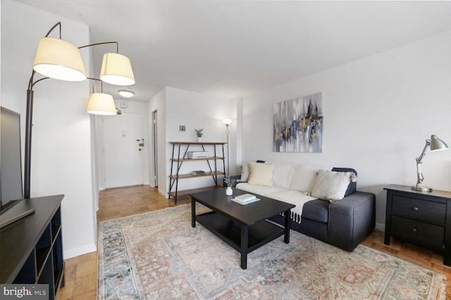 1601 18th St NW Unit 1015, Washington, DC 20009 - living area featuring baseboards