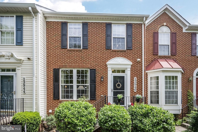 13946 Lullaby Rd, Germantown, MD 20874 - townhome / multi-family property featuring brick siding