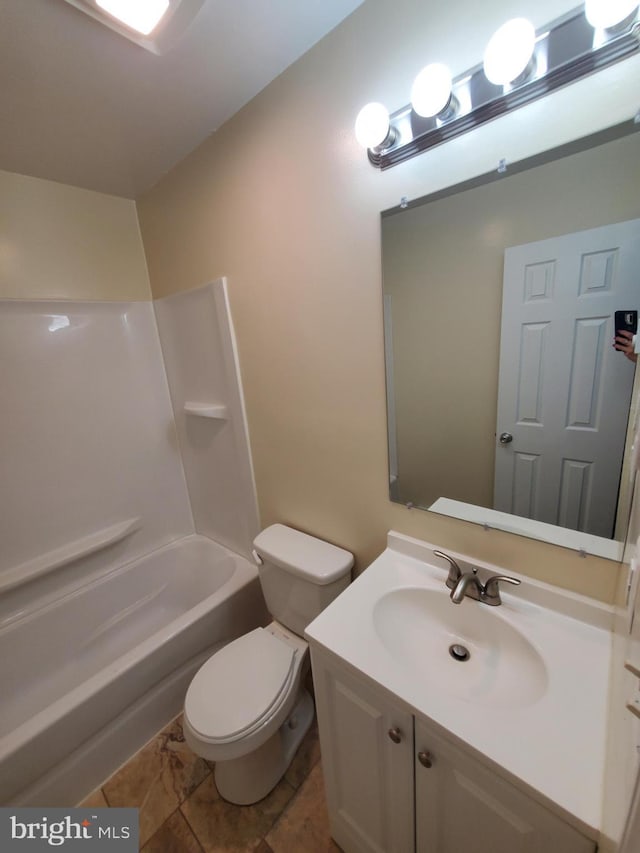 117 S Shenandoah Ave, Front Royal, VA 22630 - bathroom featuring vanity, toilet, and washtub / shower combination
