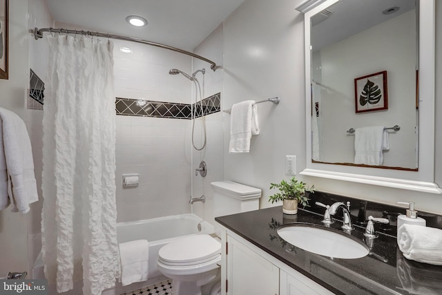 15 Todd Pl NE, Washington, DC 20002 - bathroom with toilet, vanity, shower / bath combo with shower curtain, and recessed lighting
