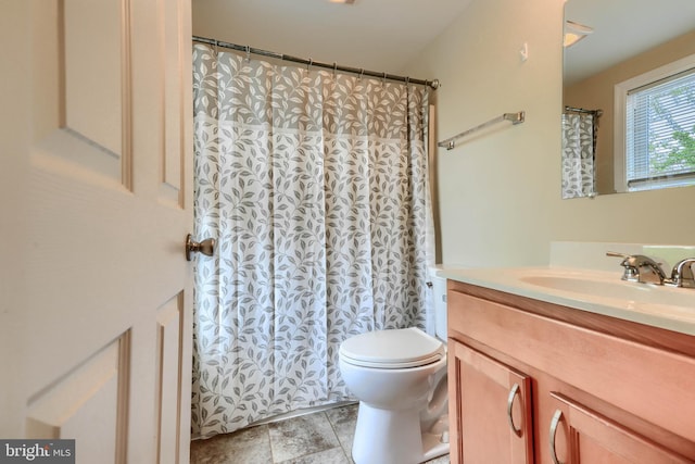 806 Frailey Rd, Emmitsburg, MD 21727 - bathroom with toilet, vanity, and a shower with curtain