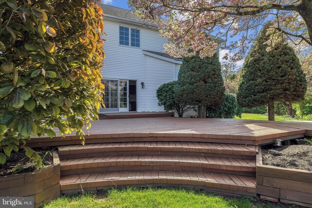 4 Stults Dr, Plainsboro, NJ 08536 - view of deck