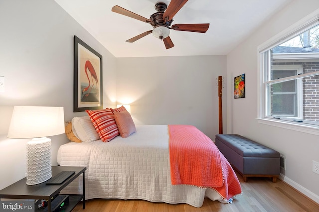 902 Emerald Dr, Alexandria, VA 22308 - bedroom featuring wood finished floors, baseboards, and a ceiling fan