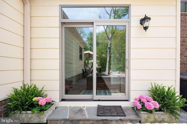 902 Emerald Dr, Alexandria, VA 22308 - view of entrance to property