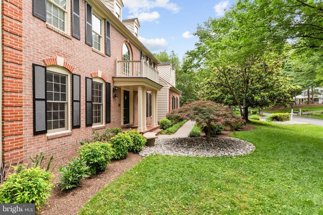 502 Pride Of Baltimore Dr, Arnold, MD 21012 - view of green lawn with a balcony