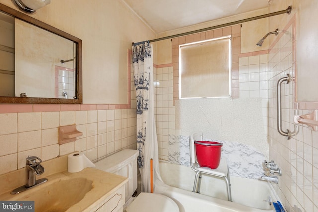 310 Passmore St, Philadelphia, PA 19111 - full bath with tile walls, shower / bath combo, vanity, and toilet