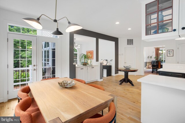 16340 Sandy Ridge Ct, Woodbridge, VA 22191 - dining space featuring recessed lighting, light wood finished floors, and a chandelier