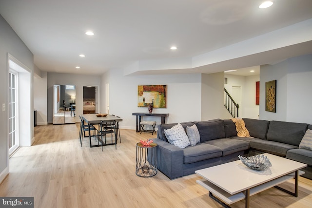 16340 Sandy Ridge Ct, Woodbridge, VA 22191 - living room featuring recessed lighting, light wood-style flooring, stairway, and baseboards