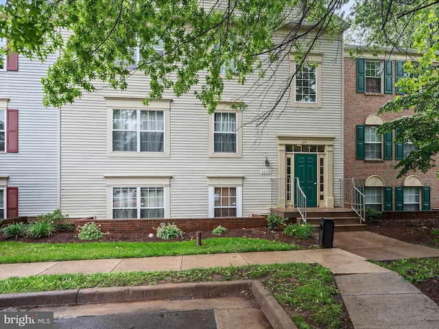 1110 Huntmaster Ter NE Unit 302, Leesburg, VA 20176 - view of townhome / multi-family property
