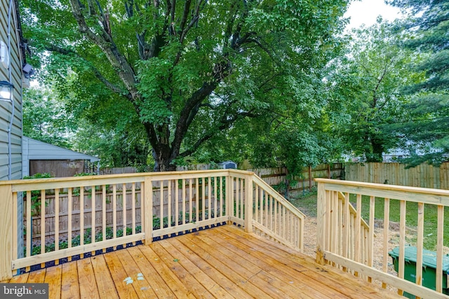 3411 Roselawn Ave, Baltimore, MD 21214 - wooden terrace with a fenced backyard
