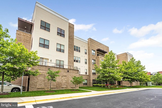8960 Fascination Ct Unit 414, Lorton, VA 22079 - view of building exterior
