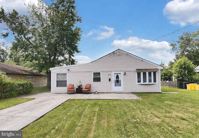 13 Dorset Dr, Ewing, NJ 08618 - back of property with a patio