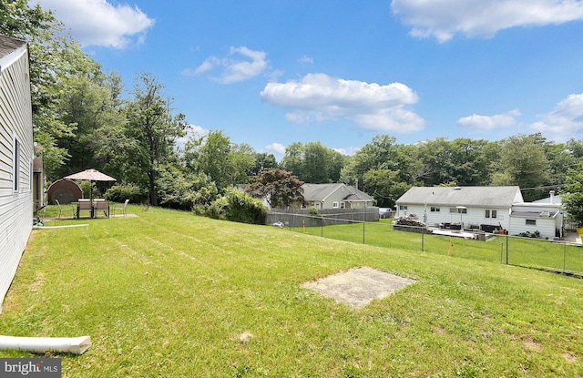13 Dorset Dr, Ewing, NJ 08618 - view of yard