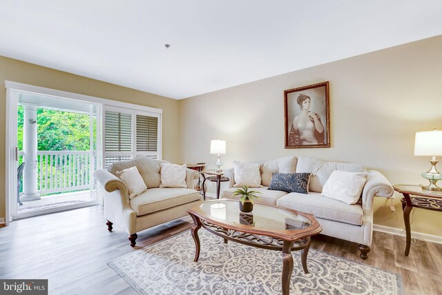 521 Paoli Pointe Dr Unit 521-U, Paoli, PA 19301 - living room featuring wood finished floors and baseboards