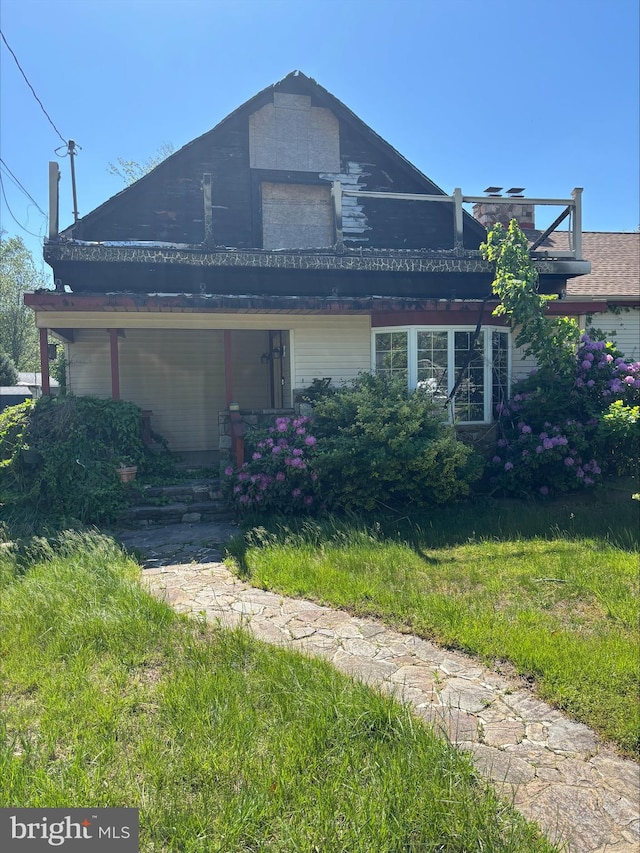 view of front of property