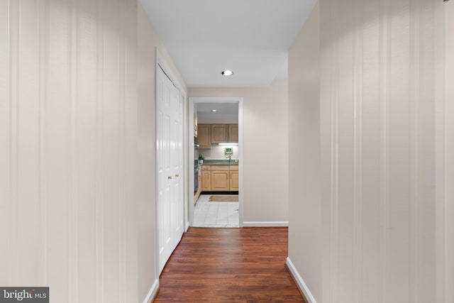 930 Astern Way Unit 502, Annapolis, MD 21401 - hallway featuring baseboards, dark wood-style flooring, and recessed lighting