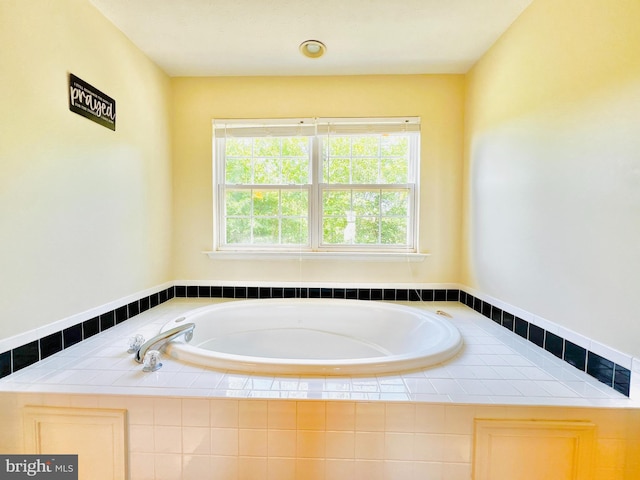 10400 Markby Ct, White Plains, MD 20695 - full bath featuring a garden tub